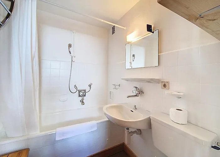 Nadia 7 شقة فيربير